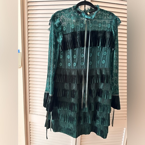 Like new green velvet lace dress - Picture 1 of 5